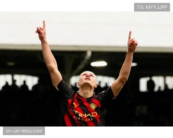 罗德里在播客中谈及：现代后腰在高压体系下需要具备的额外技能