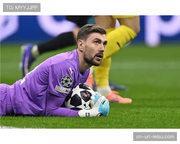 欧冠资格生死战：勒沃库森客场远征，能否破解多特蒙德高位压迫？